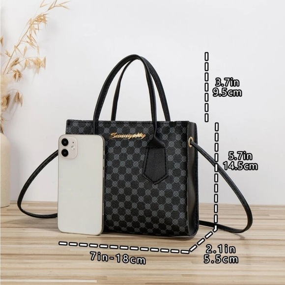 ⚠️Clearance Black Mini Square Crossbody Handle Bag - Picture 2 of 4